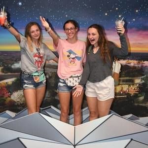 Meet your Posher, Taylor